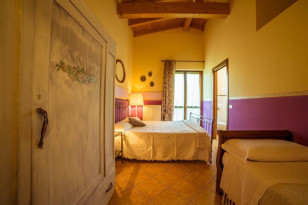 Le Mistral Villa Sommacampagna Szoba fotó