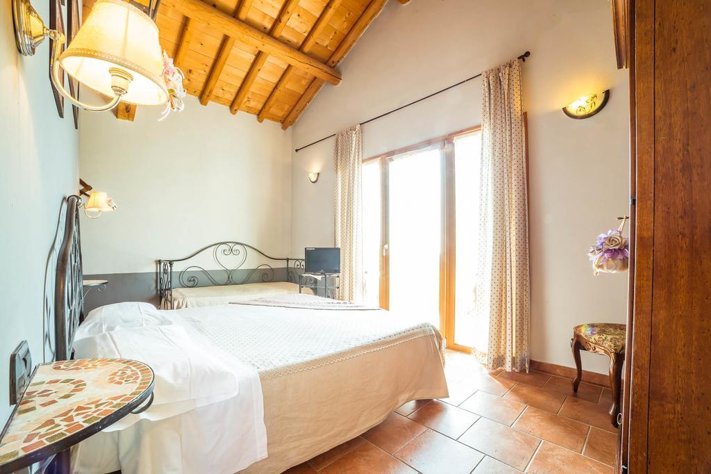 Le Mistral Villa Sommacampagna Szoba fotó